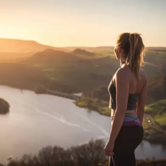 Beauty Refined + - young-female-dietitian-holding-apple-and-grapefruit